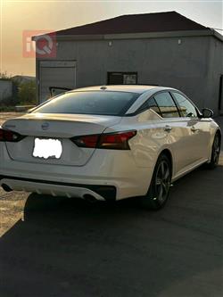 نیسان ئەلتیما